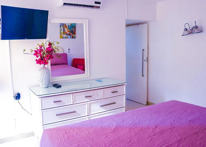 Surf Turf Two Bedroom At Turtle Towers Apartamento Ocho Ríos