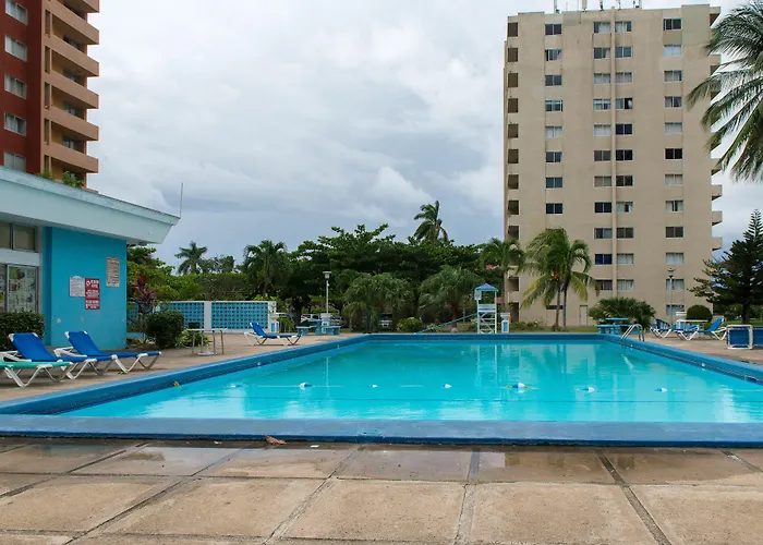 Surf Turf Two Bedroom At Turtle Towers * Ocho Ríos